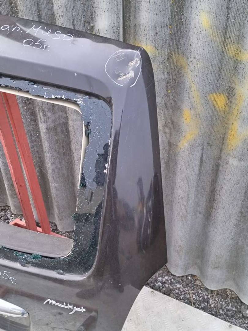 крышка багажника (дверь 3-5) Lancia Musa 1 поколение 2005 - фото №1