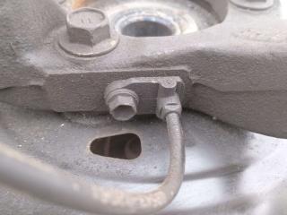 ступица передняя левая Toyota Verso 1 поколение 2009