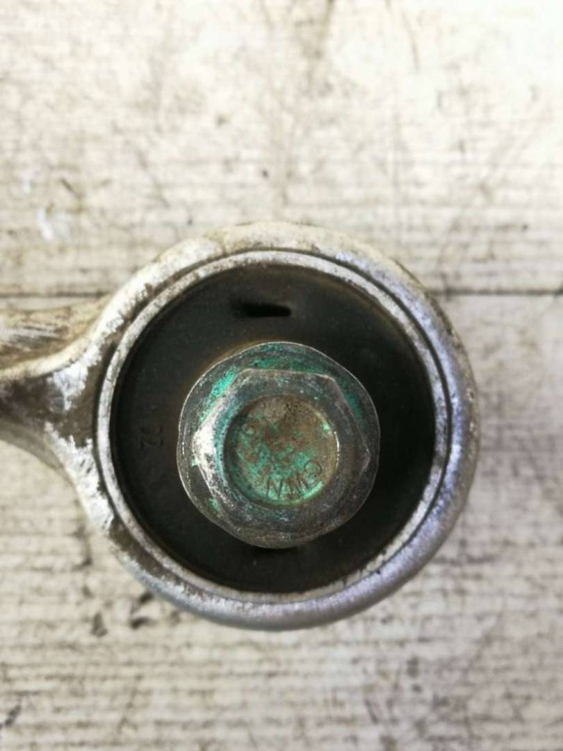 рычаг передний правый Volkswagen Passat B5 2001 - фото №1