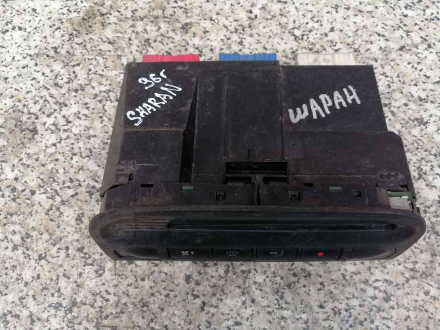 блок управления печки / климат-контроля Volkswagen Sharan 1 поколение 1996, TDi, TDi, хетчбэк 5 дв. - фото №1
