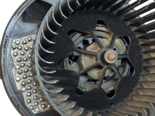 моторчик печки Audi Q3 8U [рестайлинг] 2015