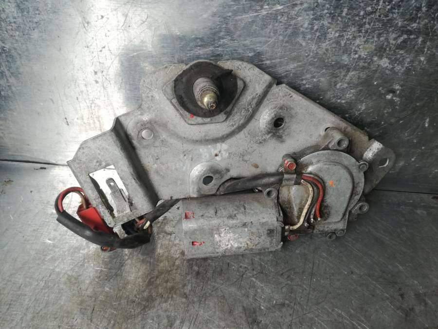моторчик заднего стеклоочистителя (дворника) Citroen Xantia 1 поколение 1998, 2.1 л., дизель, хетчбэк 5 дв. - фото №1
