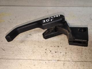 захватный крюк капота Mercedes-Benz Sprinter W907/W910 2020