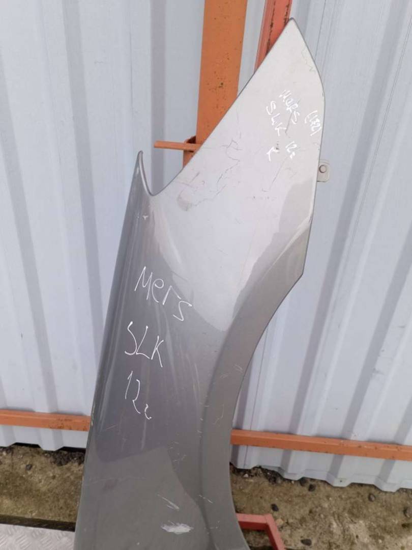 крыло переднее правое Mercedes-Benz SLK-Класс R172 2012 - фото №1