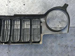 решетка радиатора Jeep Cherokee KJ 2004, 3.7 л., i, бензин