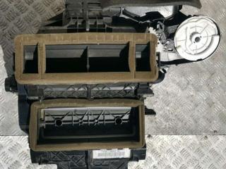 корпус отопителя (печки) Ford Focus 3 поколение 2013