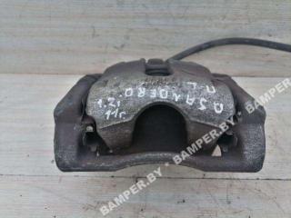 суппорт передний левый Renault Sandero 1 поколение 2011, 1.2 л., бензин