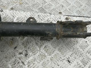 стойка передняя левая Toyota RAV4 2 поколение (XA20) 2002