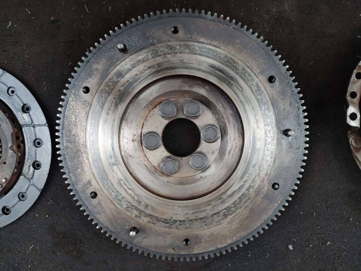 маховик Skoda Fabia 1 поколение (6Y) 2002, 1.4 л., i, бензин - фото №1