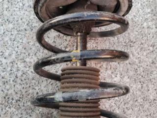 стойка передняя левая Hyundai Lantra 2 поколение [рестайлинг] 2000, 1.9 л., D, дизель, универсал