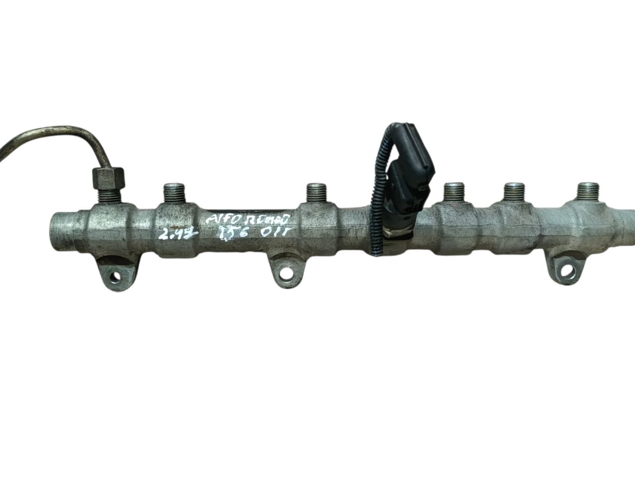 топливная рампа Alfa Romeo 156 1 поколение 2001, 2.4 л., дизель - фото №1