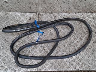 уплотнитель двери Mercedes-Benz Sprinter W907/W910 2020