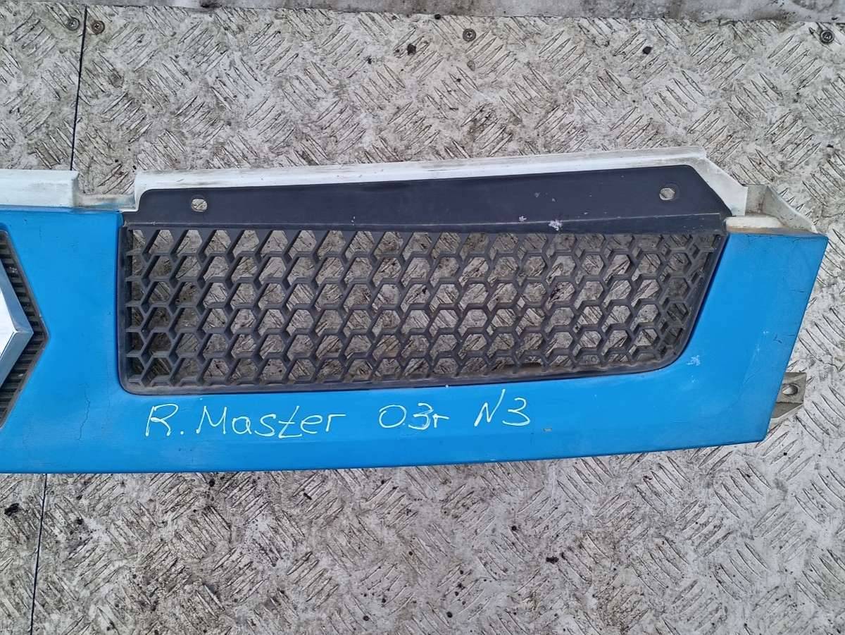 решетка радиатора Renault Master 2 поколение 2003 - фото №1