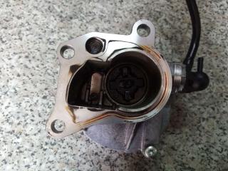 насос вакуумный Renault Megane 2 поколение 2005, DCi, DCi, хетчбэк 5 дв.