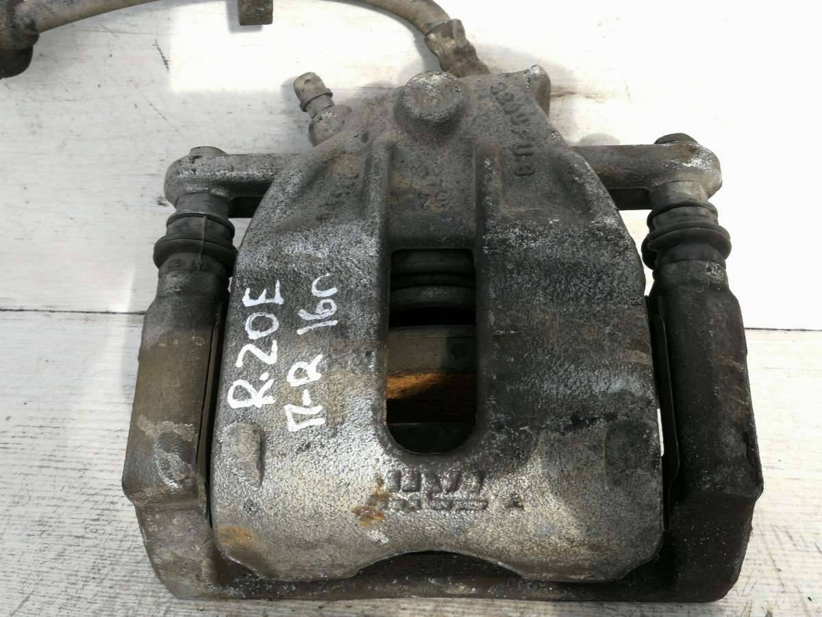 суппорт передний правый Renault Zoe 1 поколение 2016 - фото №1