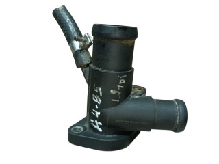 фланец (тройник) системы охлаждения Audi A4 B5 1999, 1.9 л., дизель