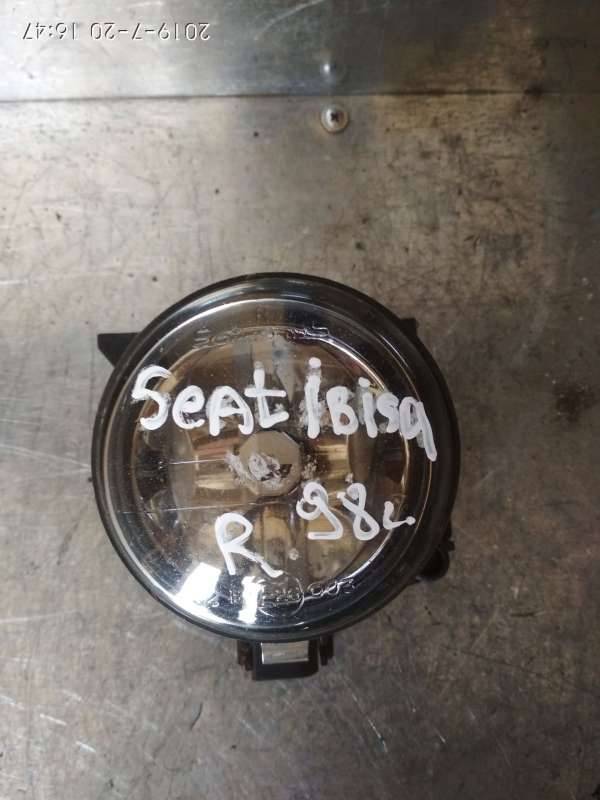 фара противотуманная правая SEAT Ibiza 2 поколение 1999, 1.9 л., дизель, седан - фото №1
