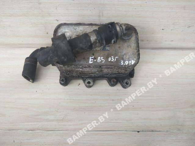 теплообменник масляного фильтра BMW 7 серия E65/E66/E67 2004, 3.0 л., TDi, дизель - фото №1