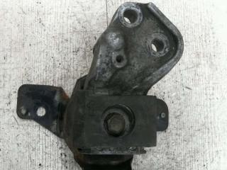 подушка крепления двигателя Toyota Yaris 1 поколение XP10 [рестайлинг] 2005, 1.4 л., TDi, дизель