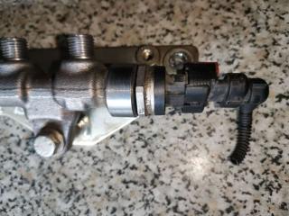 топливная рампа Opel Corsa D [рестайлинг] 2013, 1.3 л., CDTi, дизель, хетчбэк 5 дв.