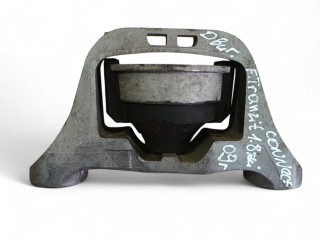 подушка крепления двигателя Ford Transit Connect 1 поколение 2009, 1.8 л., дизель