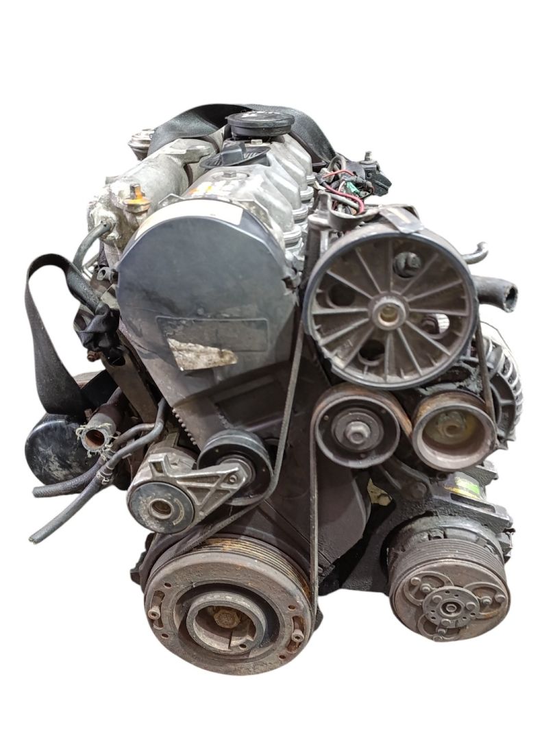 двигатель Volvo S80 1 поколение 2000, 2.5 л., TDi, дизель, 1J - фото №1
