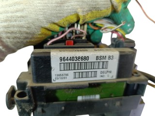 блок предохранителей Peugeot 307 1 поколение 2002, 2.0 л., дизель, BSMB3