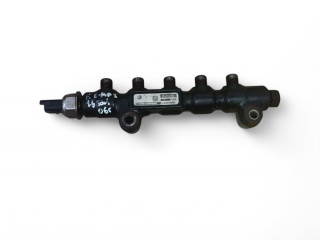 топливная рампа Ford C-Max 1 поколение 2006, 1.6 л., дизель