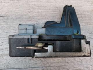 замок двери передней правой Peugeot 307 1 поколение 2002, 2.0 л., i, бензин, хетчбэк 5 дв.