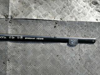 молдинг двери передней правой Chrysler 300C 1 поколение 2007