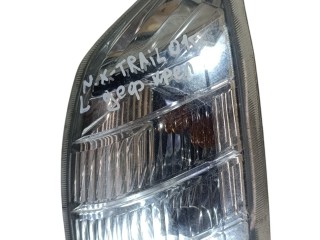 поворотник левый Nissan X-Trail T30 2001