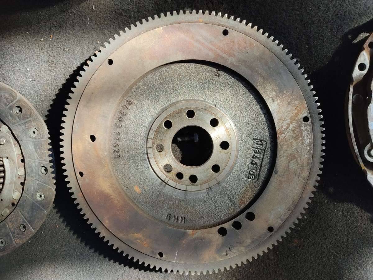 маховик Citroen Xsara Picasso 1 поколение 2001, 2.0 л., HDi, дизель - фото №1