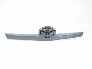 накладка подсветки номера Toyota Verso 1 поколение 2009