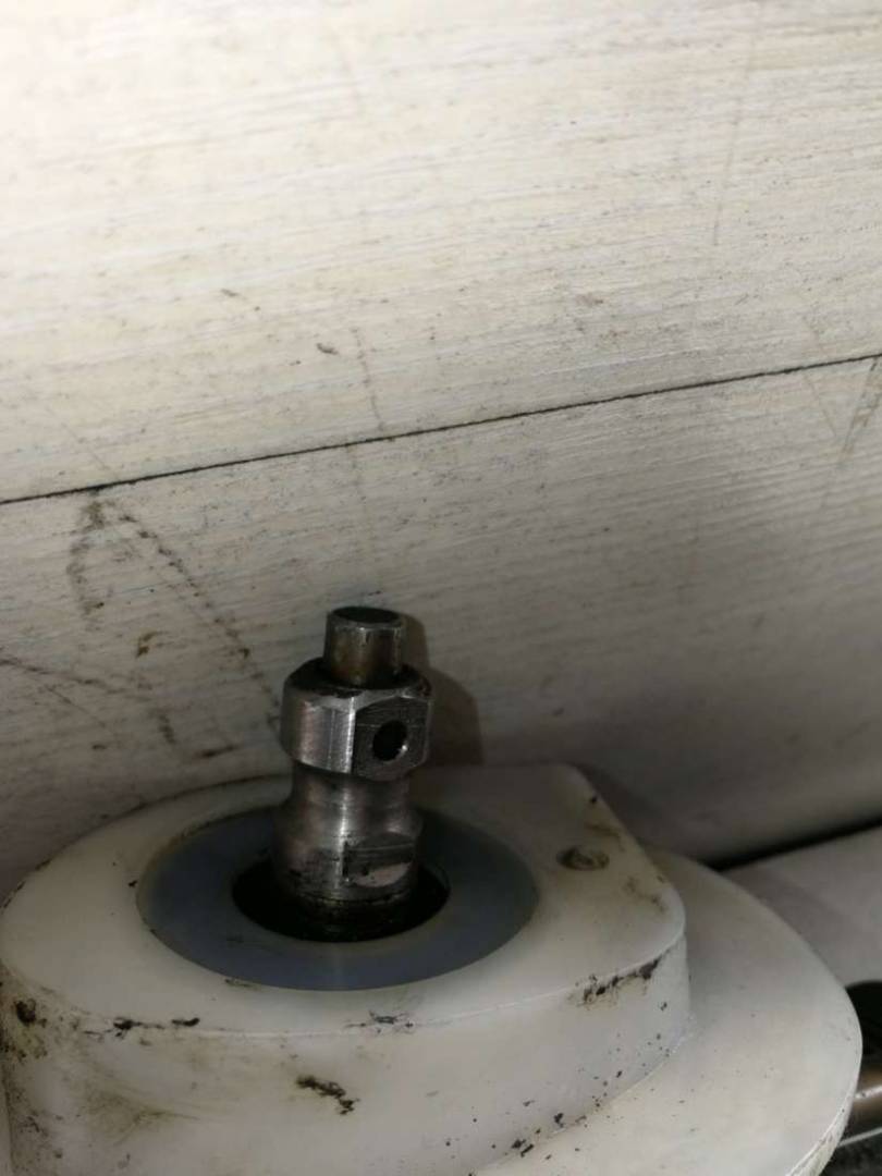 рулевая рейка Ford Fiesta 4 поколение 1999 - фото №1