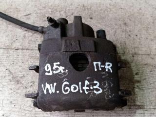 суппорт передний правый Volkswagen Golf 3 поколение 1995