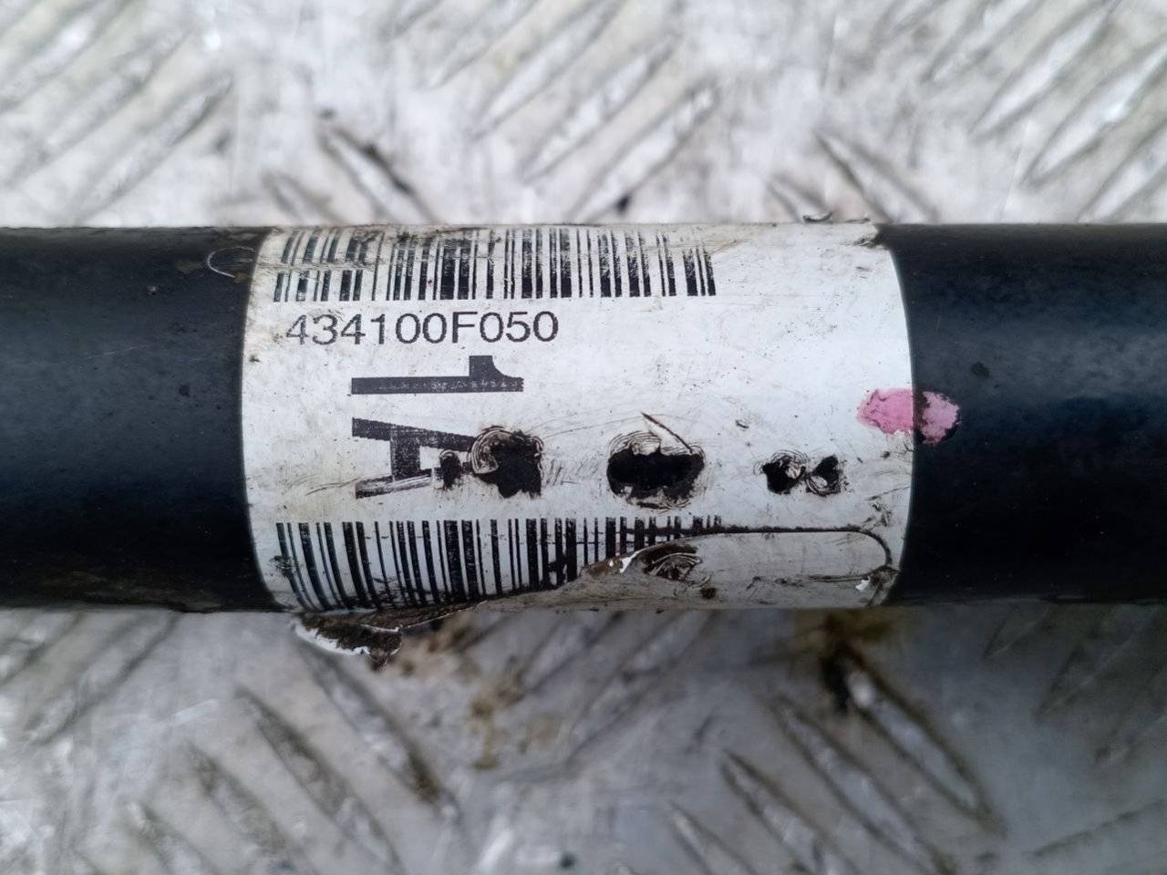 полуось передняя левая (приводной вал, ШРУС) Toyota Verso 1 поколение 2009 - фото №1