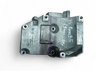 кронштейн компрессора кондиционера Volkswagen Passat B5 2001, 1.9 л., дизель