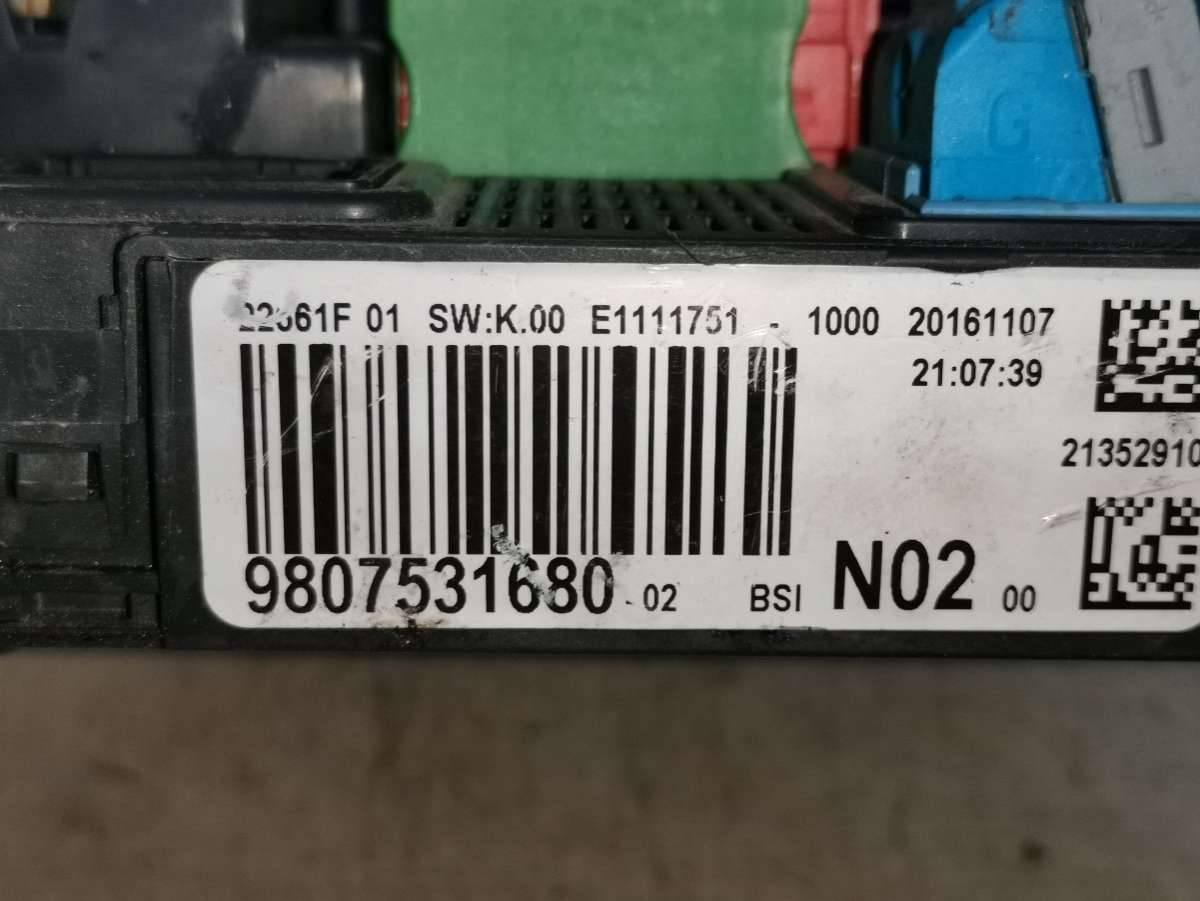 блок предохранителей Peugeot 208 1 поколение 2016, 1.5 л., дизель - фото №1