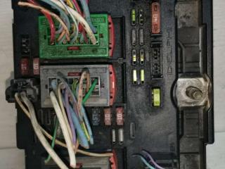 блок предохранителей Peugeot 307 1 поколение 2003