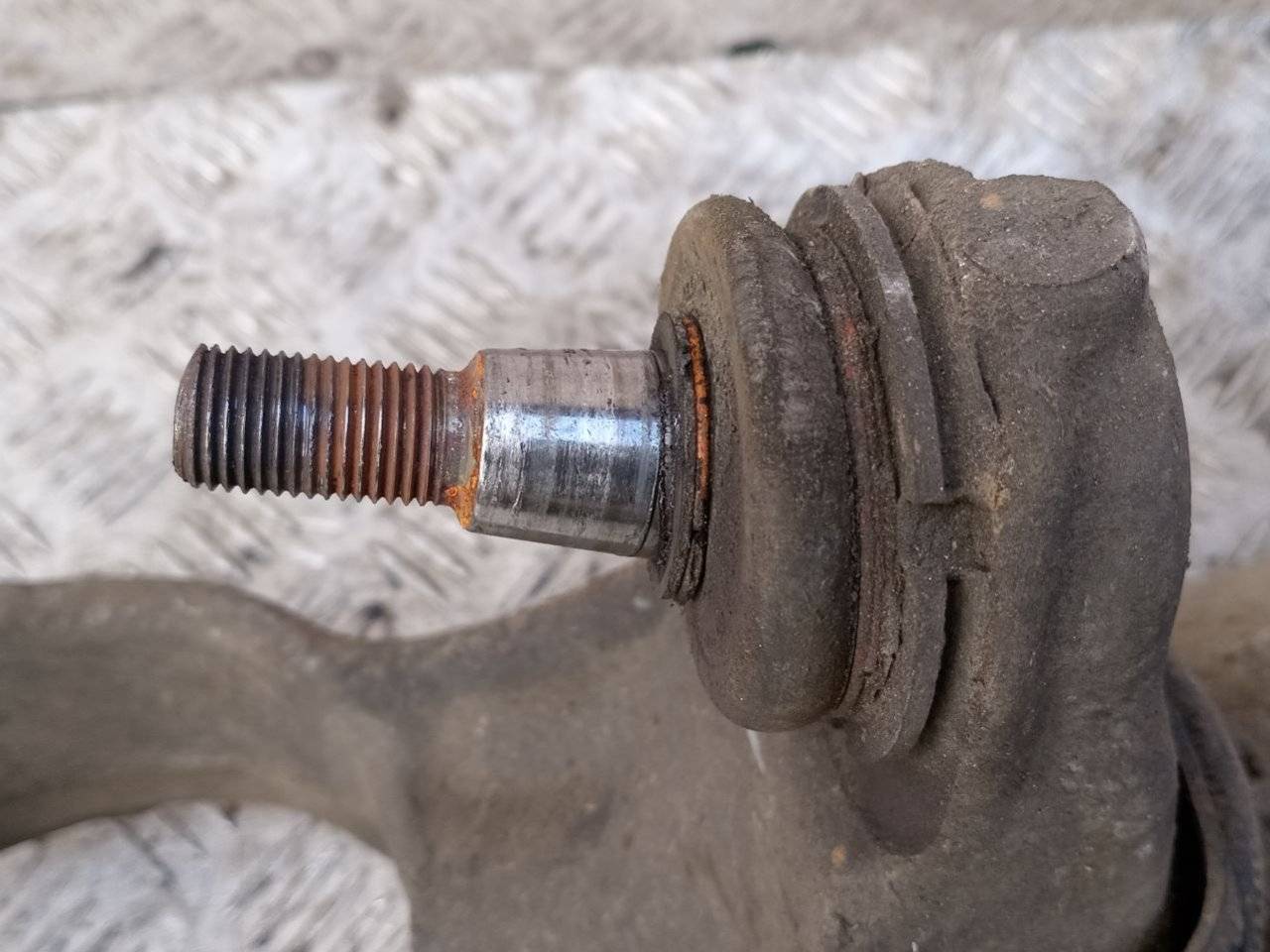 рычаг передний правый Citroen C6 1 поколение 2007 - фото №1