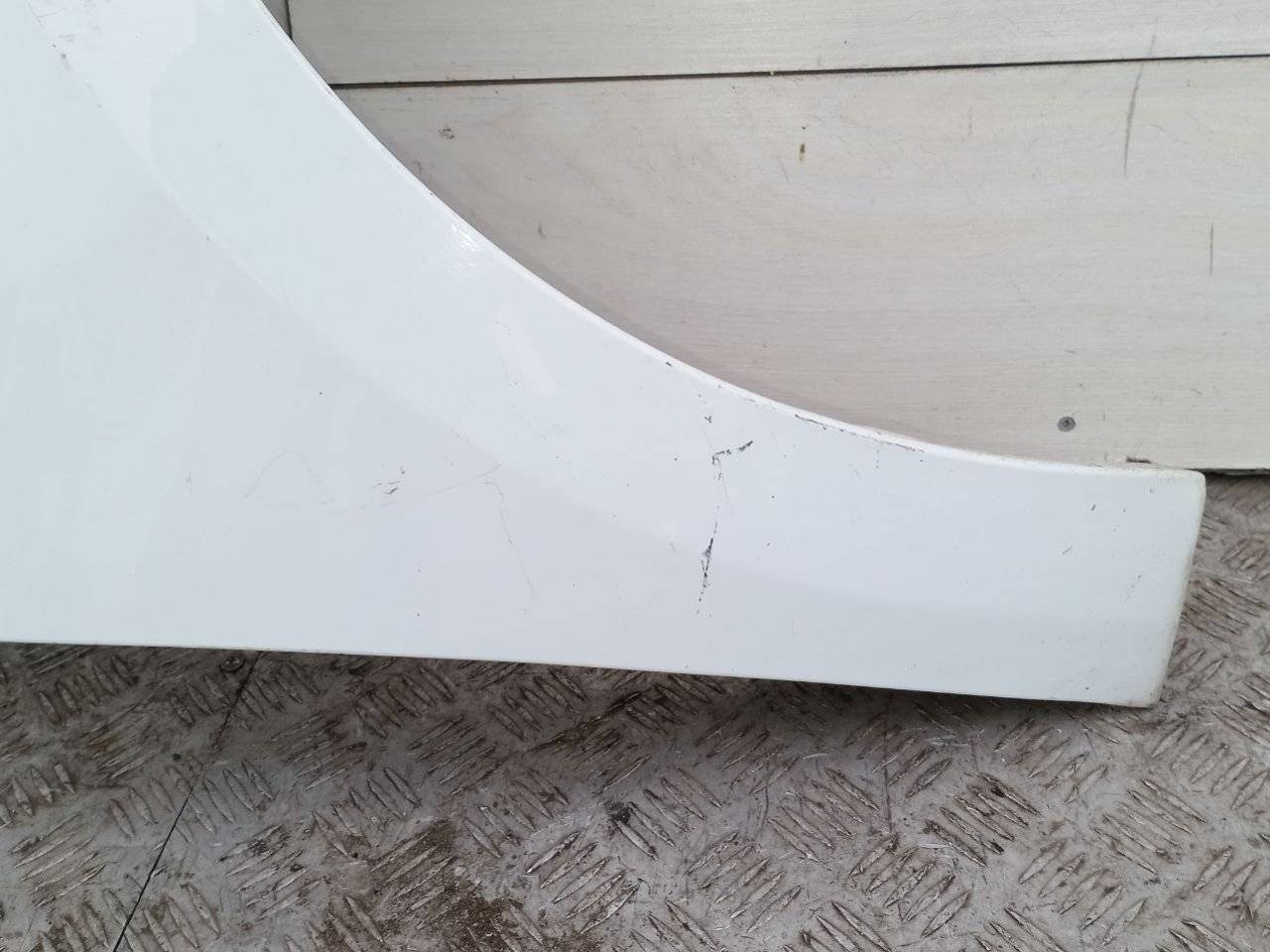 крыло переднее правое Renault Megane 3 поколение 2010 - фото №1