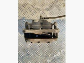 суппорт передний левый Subaru Legacy 4 поколение 2004, 2.5 л., бензин