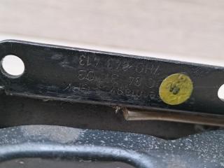 ролик двери сдвижной Volkswagen Transporter T5 2005