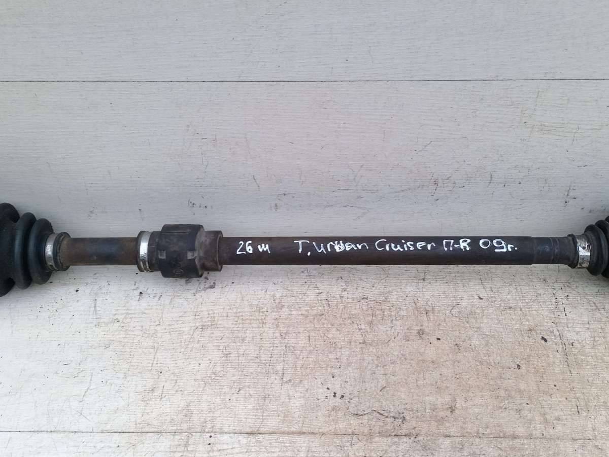полуось передняя правая (приводной вал, ШРУС) Toyota Urban Cruiser 1 поколение XP110 2009, 1.3 л., i, бензин - фото №1