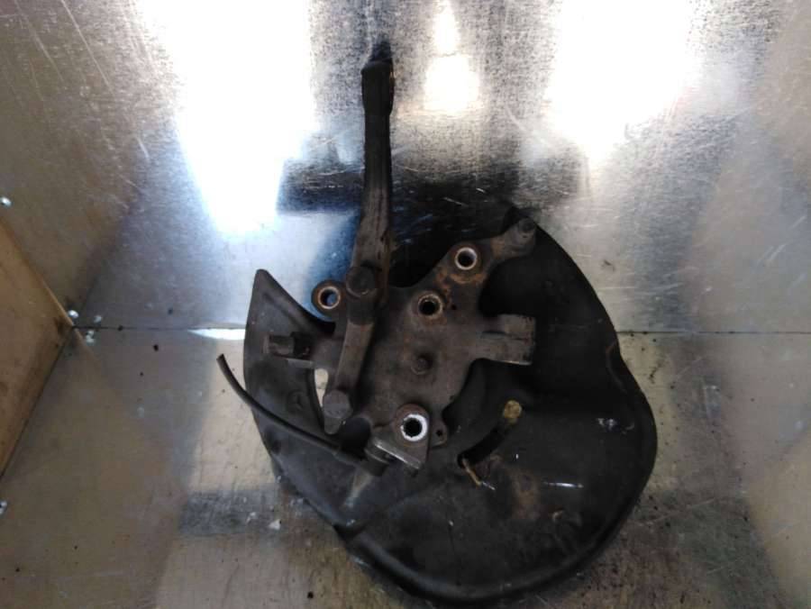 ступица передняя правая Mercedes-Benz C-Класс W203/S203/CL203 2000, 2.7 л., дизель, седан - фото №1