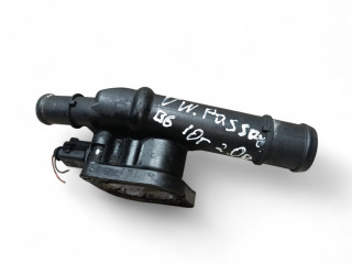 корпус термостата Volkswagen Passat B6 2010, 2.0 л., дизель