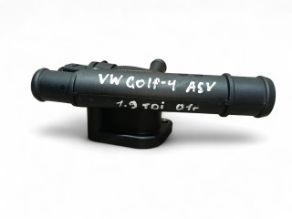 корпус термостата Volkswagen Golf 4 поколение 2001, 1.9 л., дизель