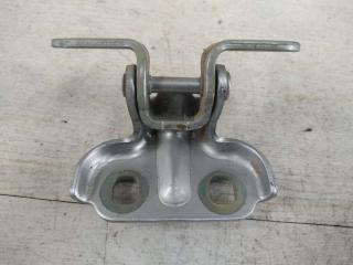 петля двери Chevrolet Aveo T300 2013