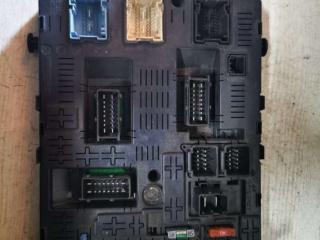 блок предохранителей Citroen C4 1 поколение 2007