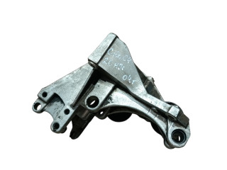 кронштейн генератора Citroen C4 1 поколение 2004, 2.0 л., дизель